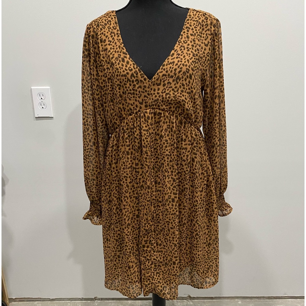 NWT Kori Leopard long sleeve dress Size Small